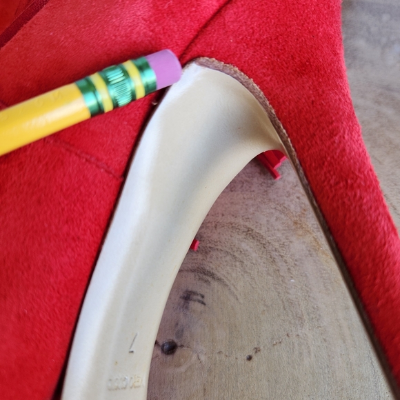 Charles David Lula Fringe Trim Suede Bootie Red Ankle Boot High Heels Size 7 - Picture 12 of 16